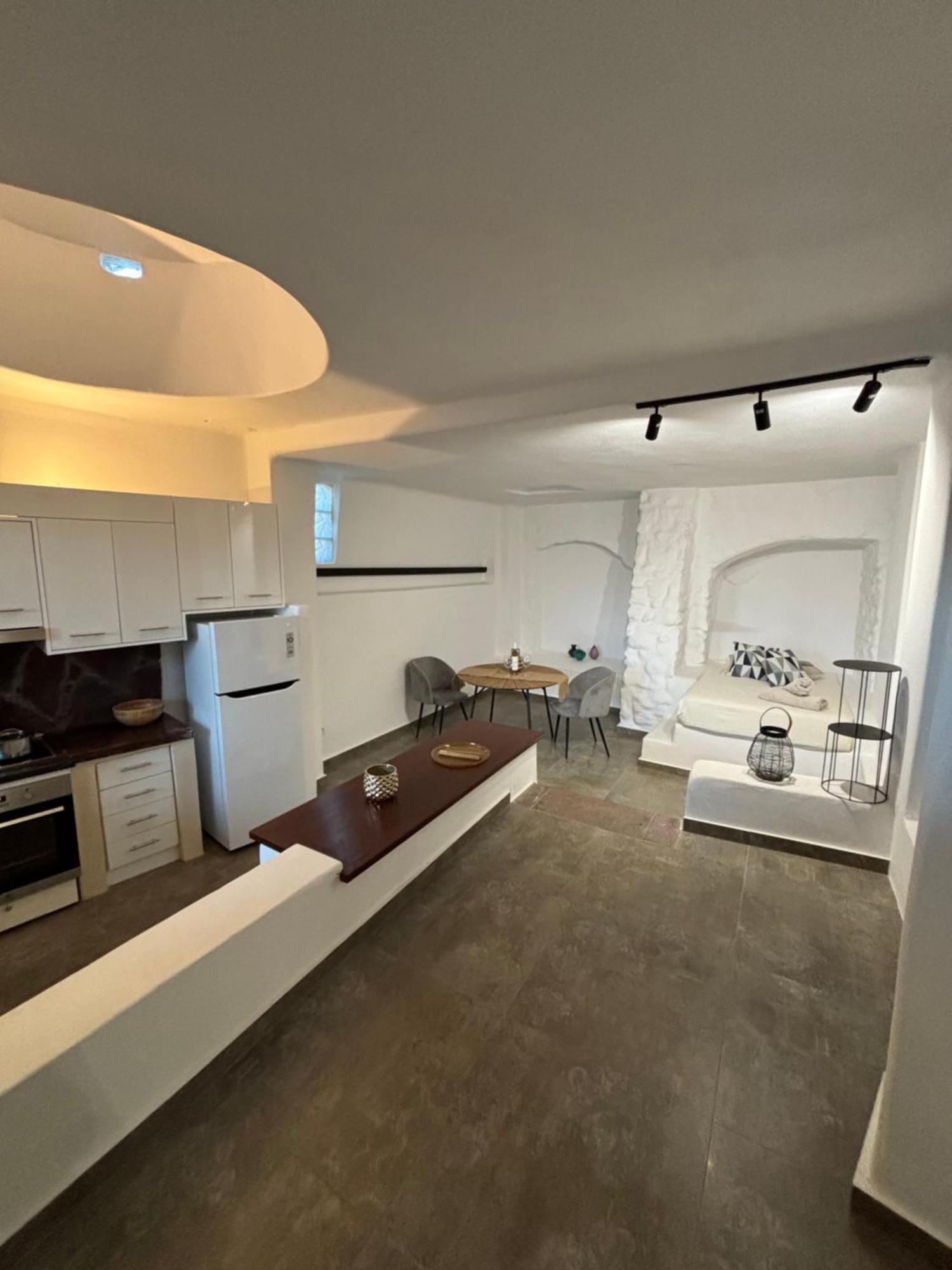 Geminos Complex Villas Kamari  Bagian luar foto